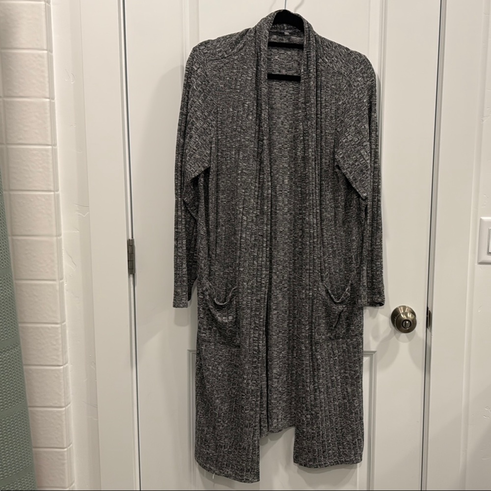 Lisa Rinna Collection Gray Open Front Sweater
